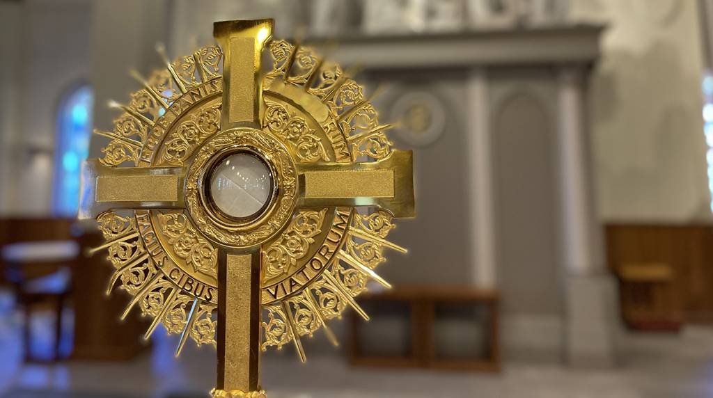 Adoration Interior